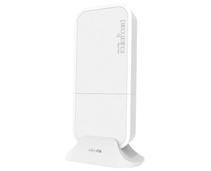 Obrázek k produktu: MikroTik wAP ax, 2x 800 MHz, 256MB RAM, 2x Gbit LAN, 2.4+5GHz Wi-Fi 6, 2x2 MIMO, 7 dBi anténa, L4
