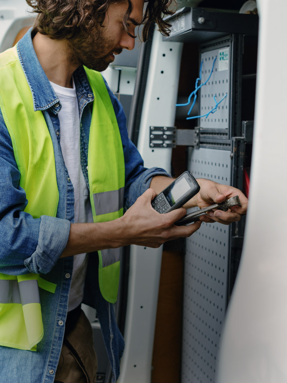 Mobilní telefon NOKIA Nokia 800 černá