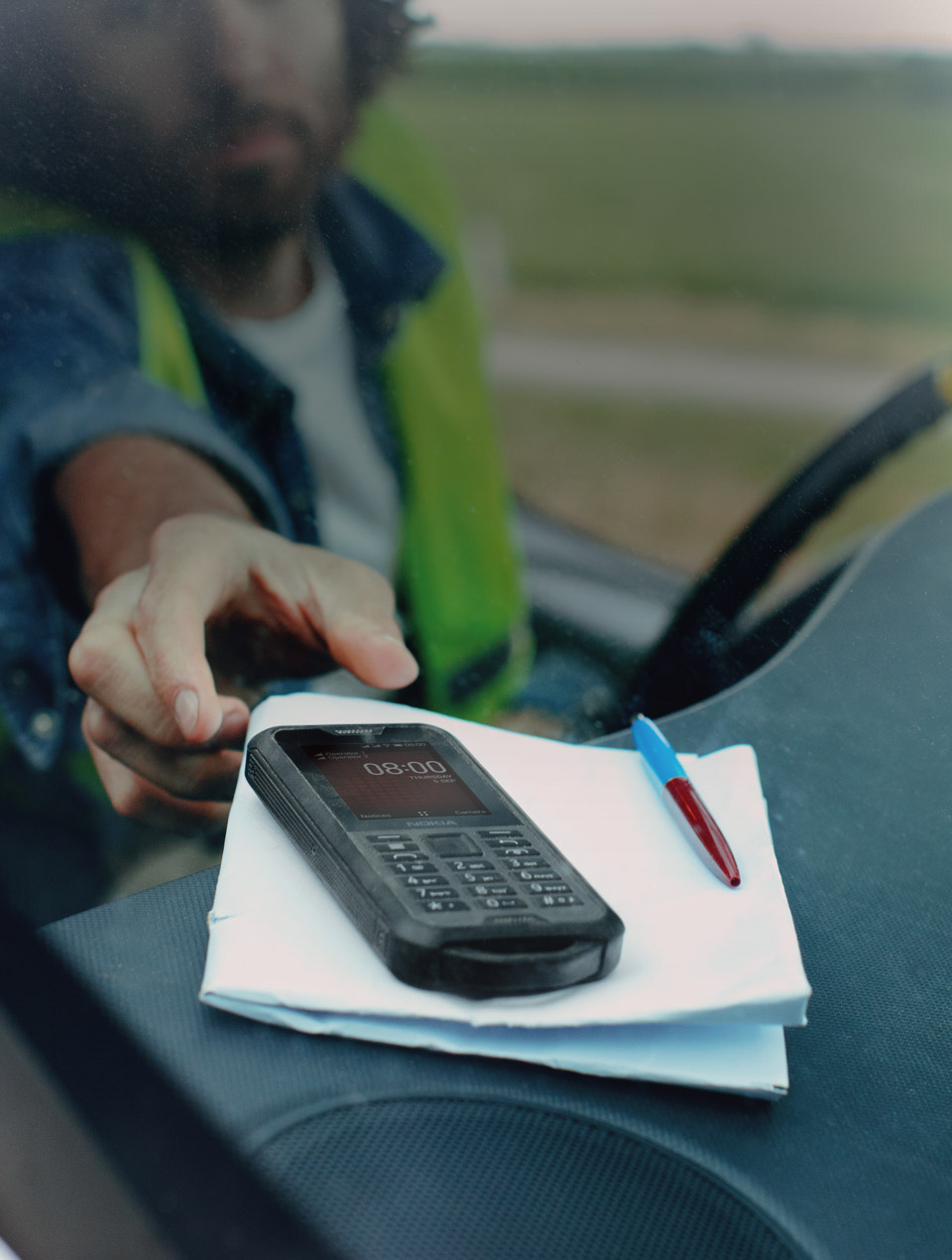 Mobilní telefon NOKIA Nokia 800 černá