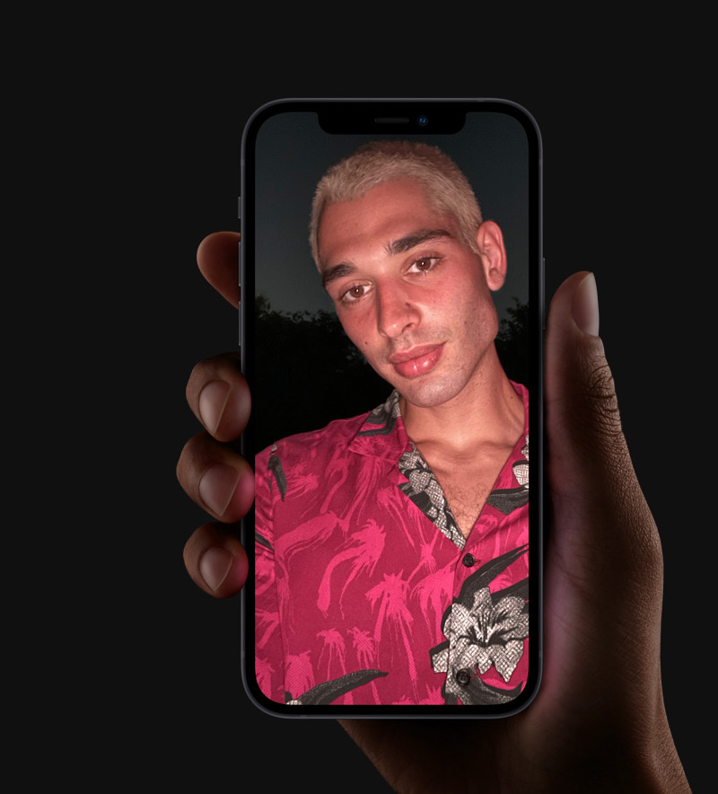 Mobilní telefon APPLE iPhone 12 128GB Purple