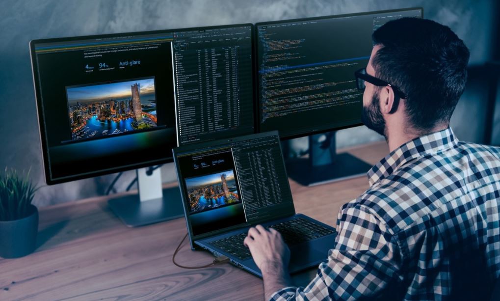 ASUS ExpertBook L1500156''''R33250U 2C4T8GB256GB SSDFPRTPMNoOSBlack2Y PUR