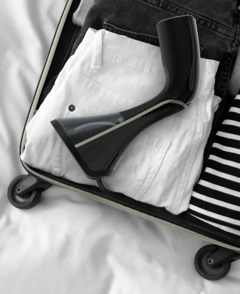 Napařovač oděvů AENO GS3