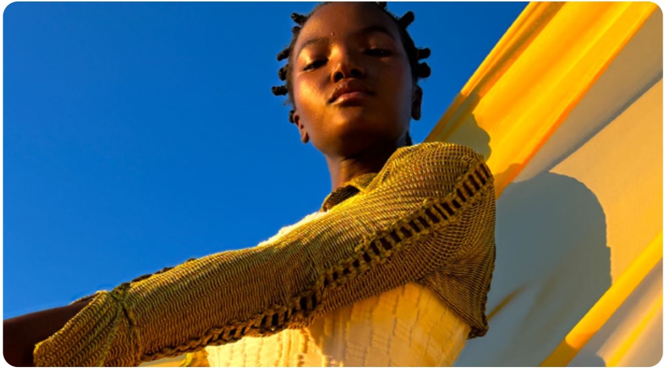 Mobilní telefon APPLE iPhone 15 256GB modrá blue