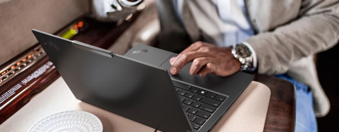 Notebook LENOVO ThinkPad X1 Carbon Gen 12 OLED