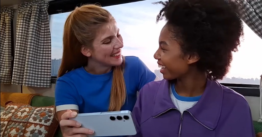 Mobilní telefon SAMSUNG Galaxy A55 5G 8GB128GB Awesome Iceblue