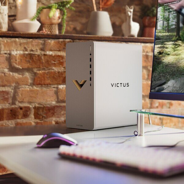 Počítač HP Victus TG021024nc bílý white