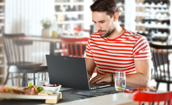 Notebook ACER Aspire 16 A1671M739F