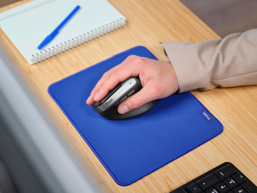 Vertikální bezdrátová myš TRUST Bayo II černá black