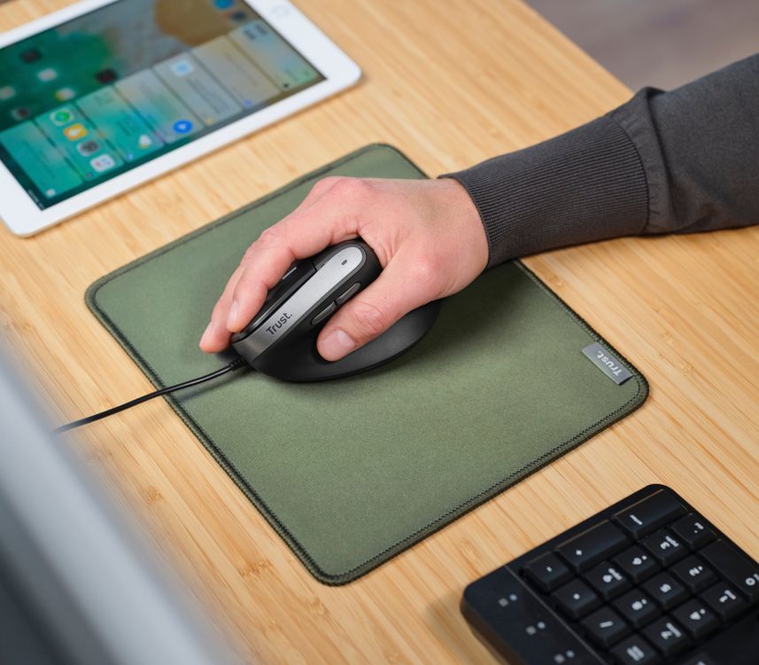 Vertikální myš TRUST Bayo II černá black