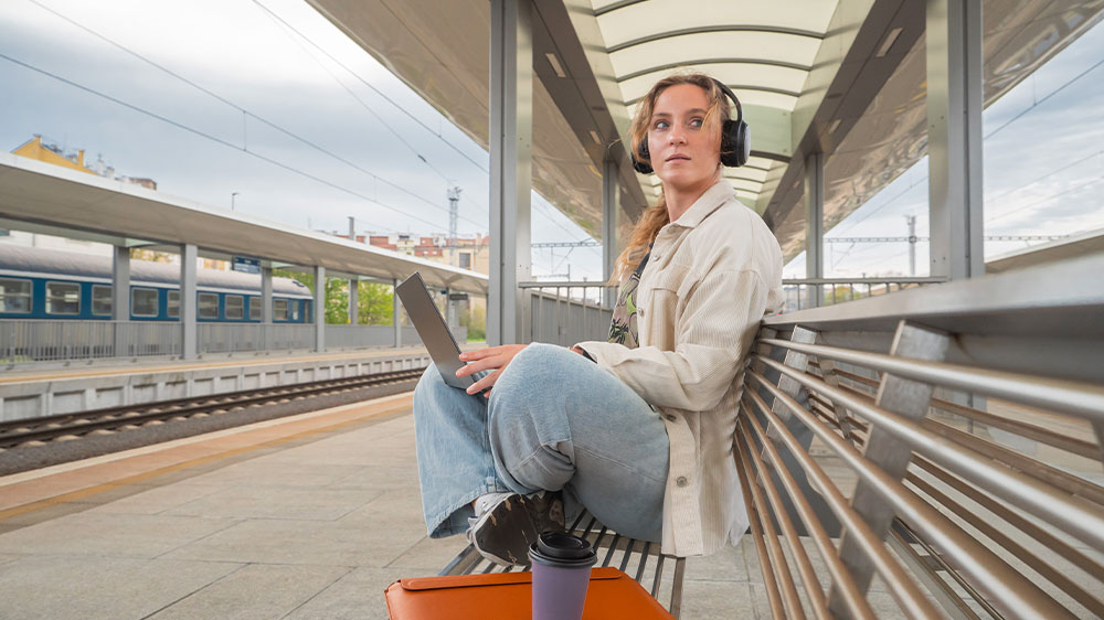 Bezdrátová sluchátka SENCOR SEP Pannion Black