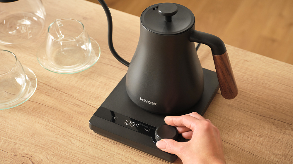 Rychlovarná konvice SENCOR SWK 2828BK