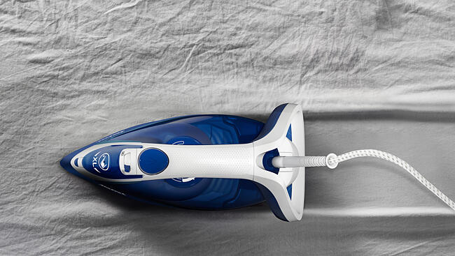 Žehlička napařovací TEFAL Easygliss Plus FV 5735 E0