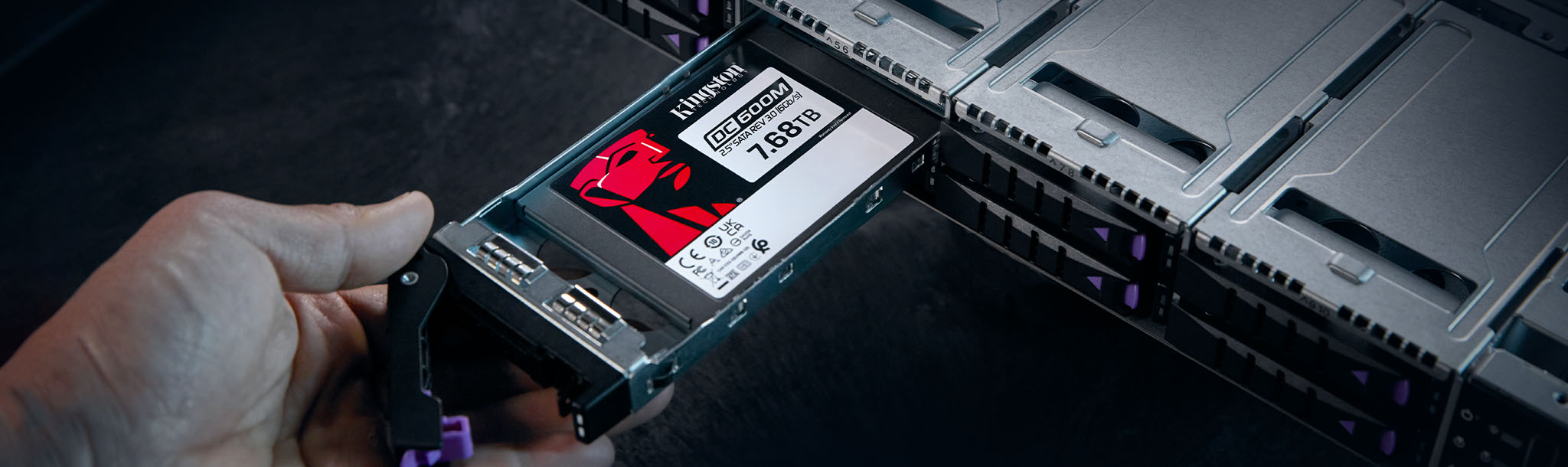 SSD disk KINGSTON DC600M 384TB SSD 25