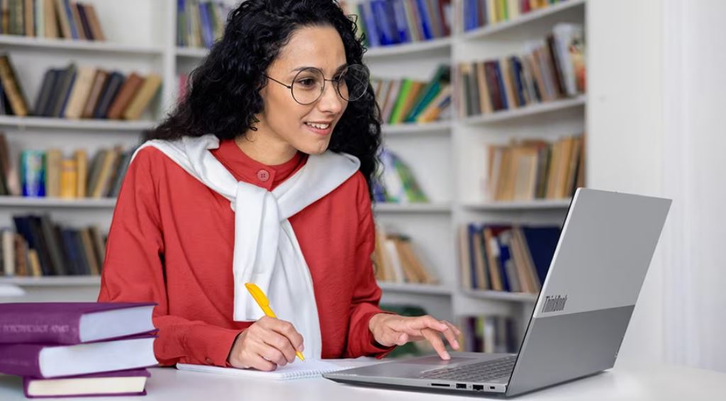 Notebook LENOVO ThinkBook 16 G9